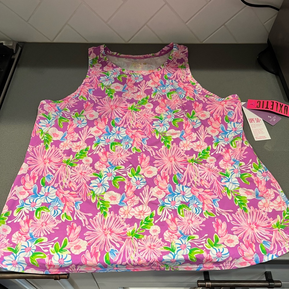 Lily top size large NW0T